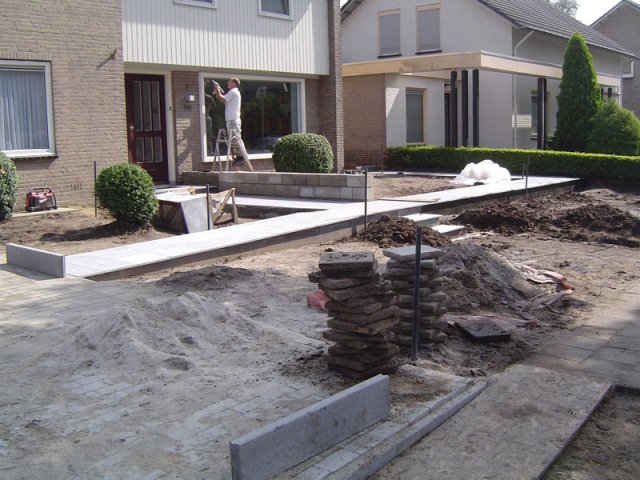 Tijdens aanleg voortuin, Someren 